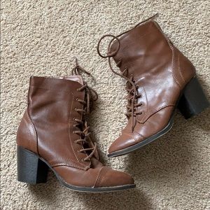 Route 66 lace up brown boots size 6